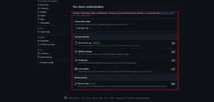 「Account security(アカウントセキュリティ)」ページ下部の「Two-factor authentication(二段階認証)」エリアに、設定した認証方法の情報が表示される際の画面キャプチャ